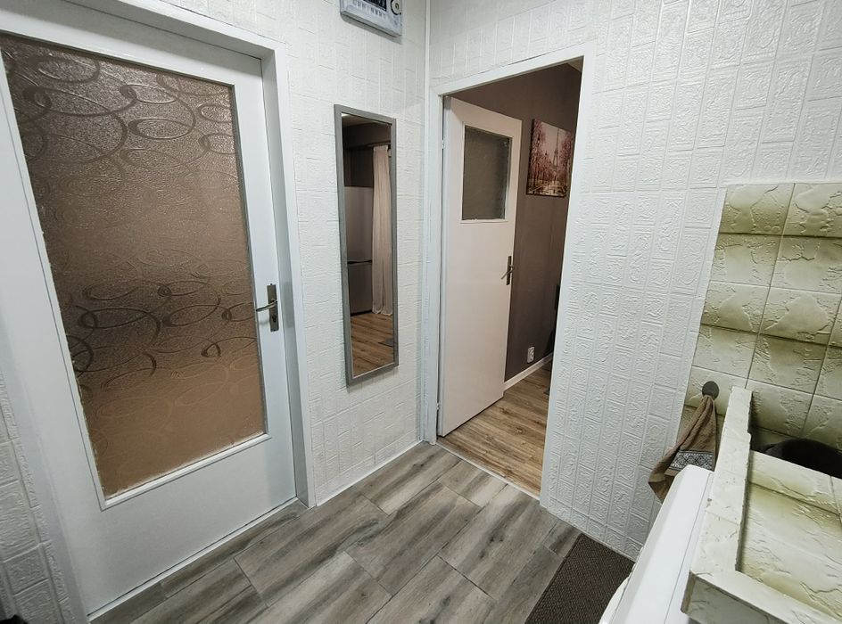 Отдава едностаен -Дружба 3 ,бл 5