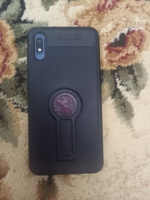 Продам телефон самсунг А10