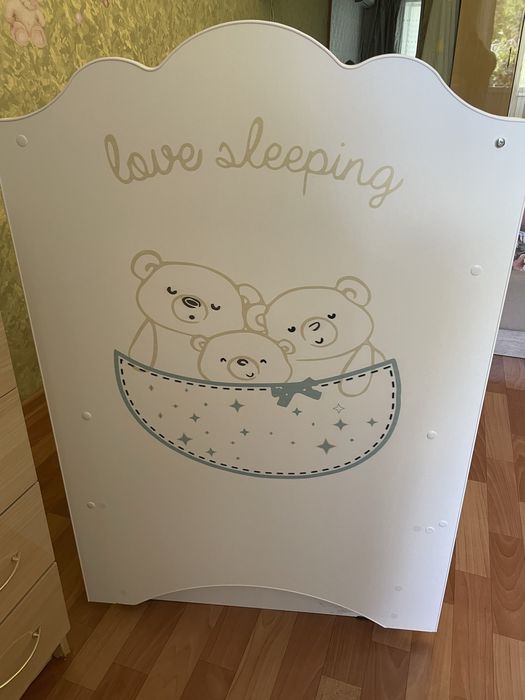 Детская кроватка