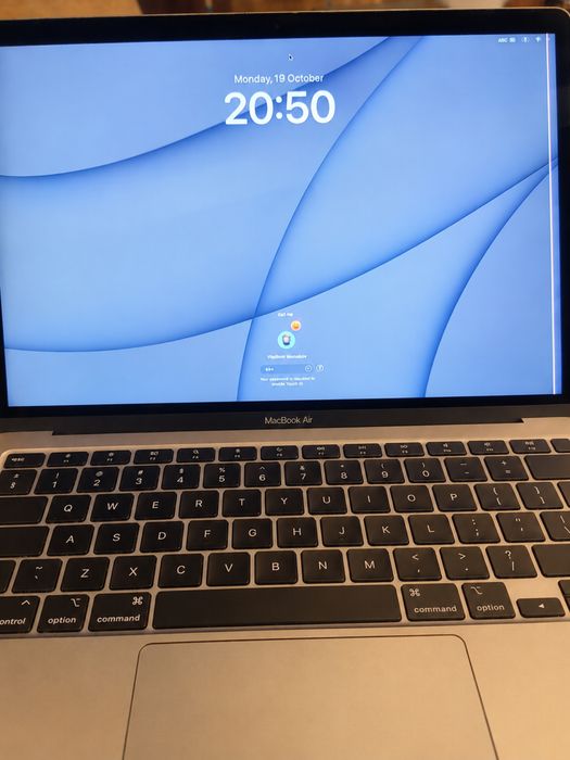 Macbook m1 air. + калъф