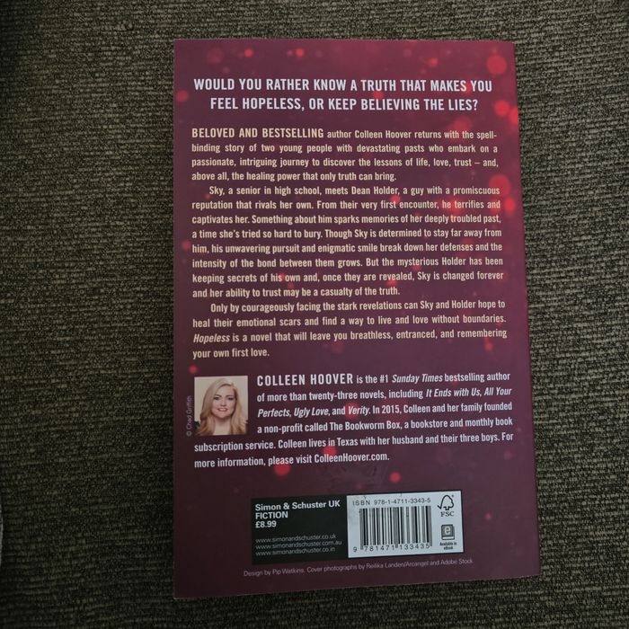 2 книги на английски език