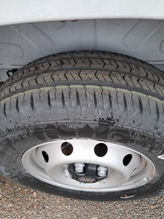 Nexen  215/70/16C Roadian CTX Нови