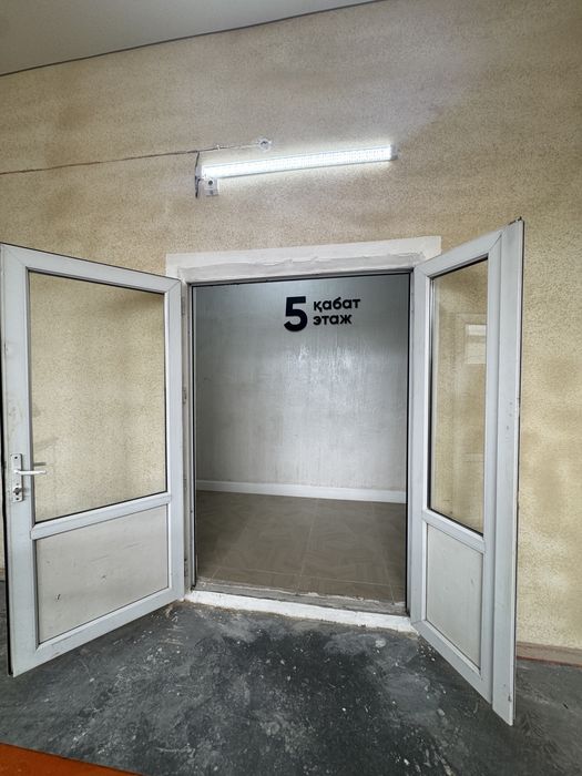 Дверь пластиковый