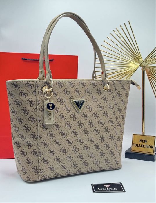 Geanta Guess Dimensiuni 32/ 27