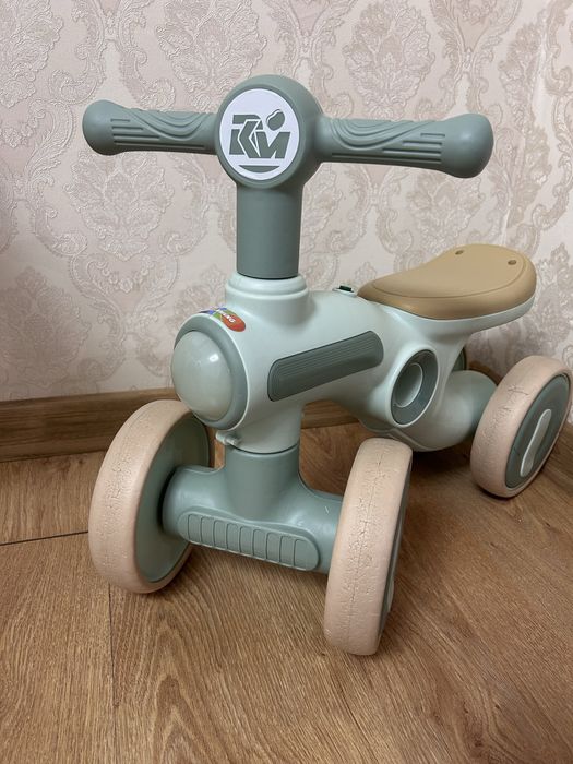 Продам толокар- каталка!