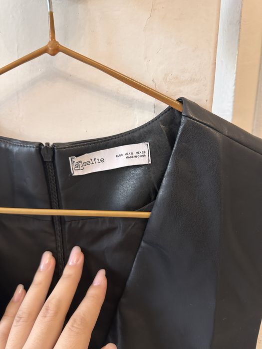 кожаное жилетка-платье