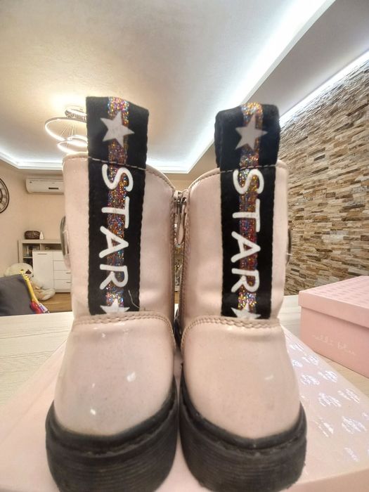 Боти и ботушки за момиченце PRIMIGI с мембрана 26, 27