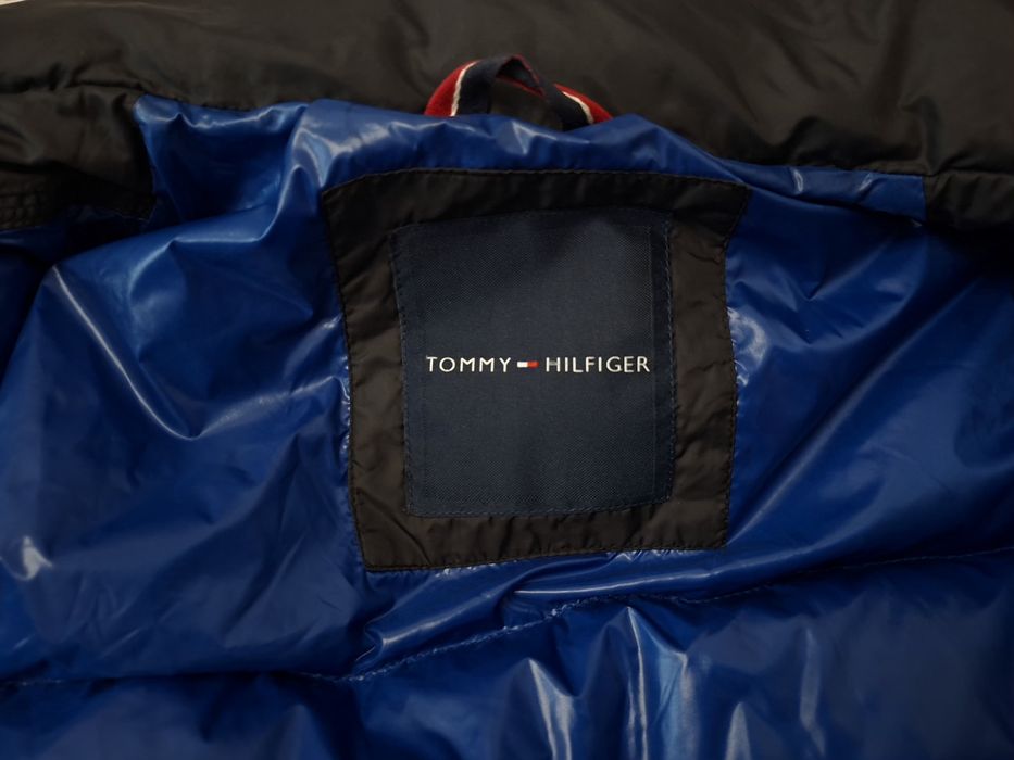 Tommy Hilfiger-Ориг. Пухен елек Нов!
