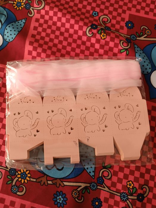 Кутийка за мед или сувенир за кръщене