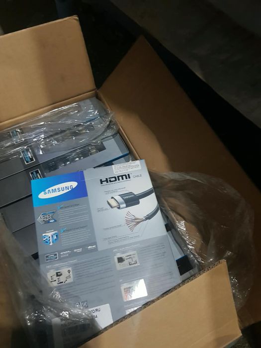 HDMI-кабель Samsung

Продаю новые HDMI-кабели Samsu