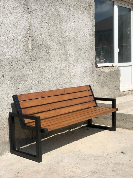 Скамейки и урны уличные