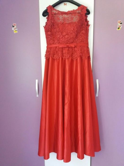 Rochie de seară rosie