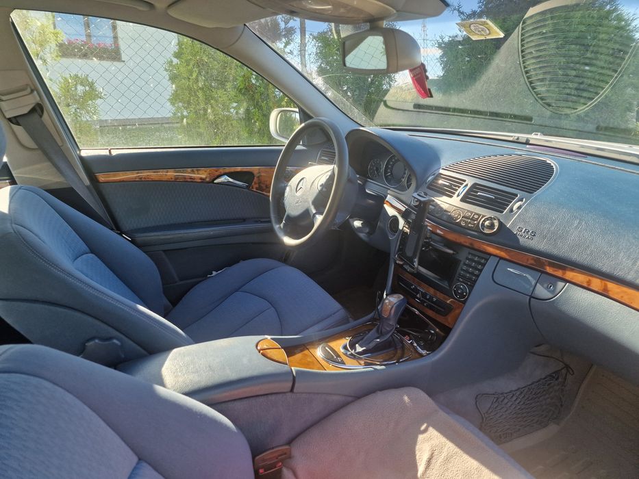 MERCEDES-BENZ E-Class 2004 — imagine 2