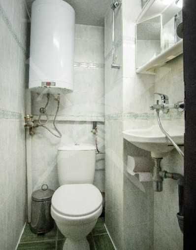 Дава се под наем Едностаен апартамент в к.к. Св.Св. Константин и Елена - 40 кв.м за 273.87 € - Снимка #2