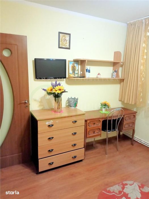 Apartament 2 camere semidecomandate, mobilat, zona Tic Tac