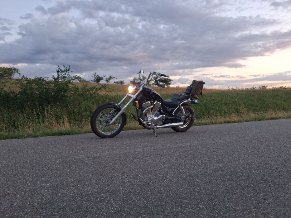 Suzuki VS 1400 Intruder Model American