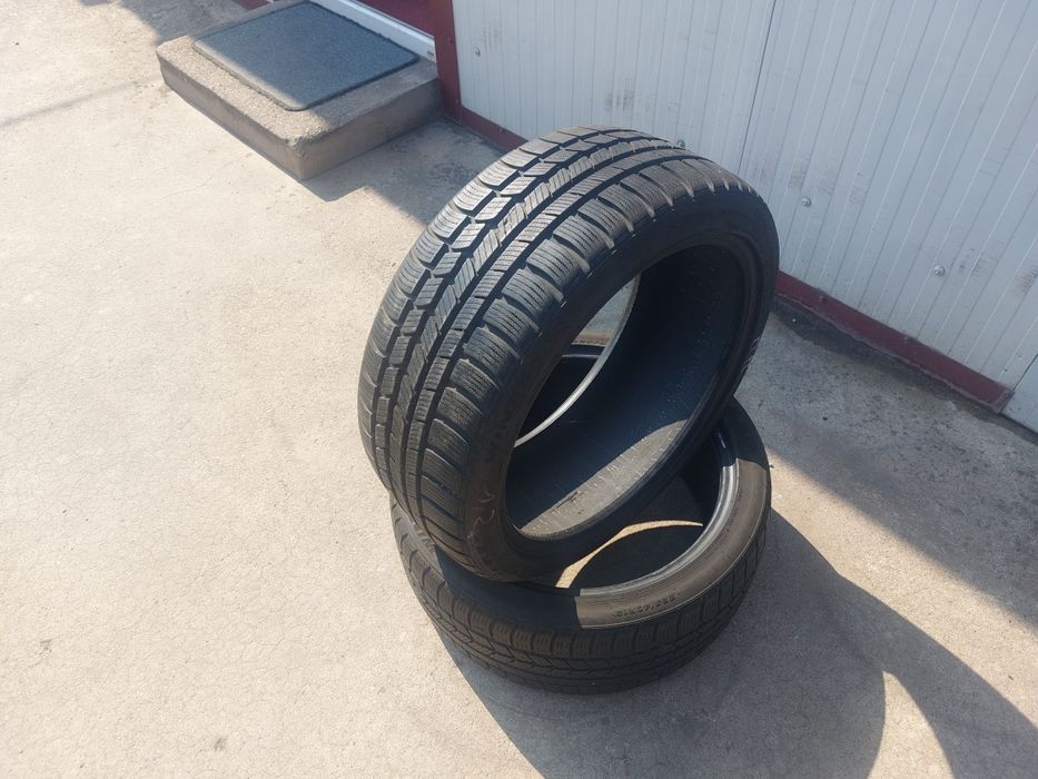 135 lei bucata! Doua anvelope M+S/IARNA 225 40 18 Nexen