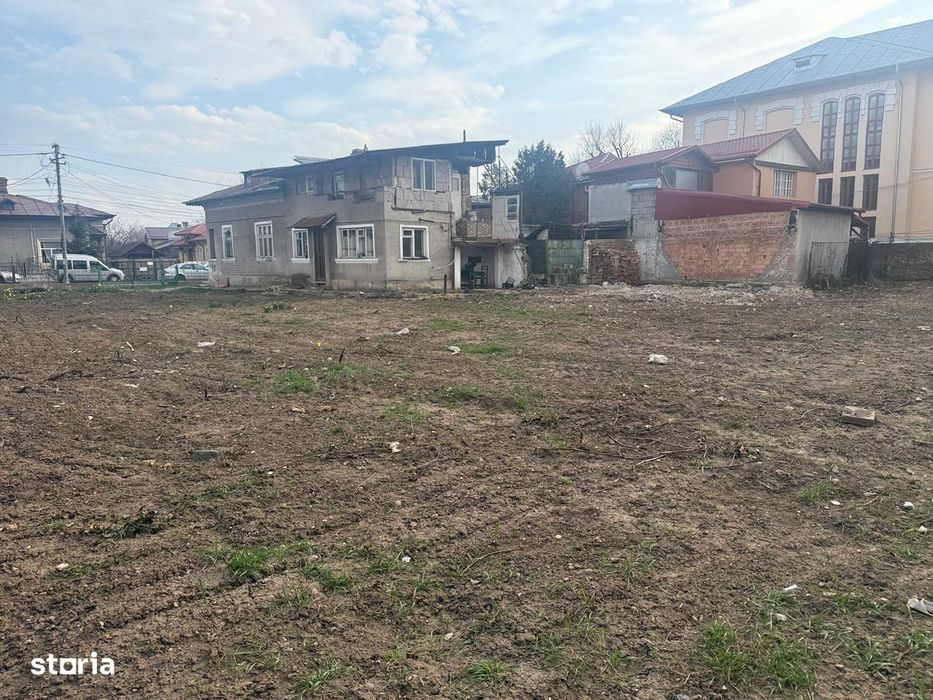 Vanzare teren 1111 mp+constructii, Targoviste, Liceul Carabela