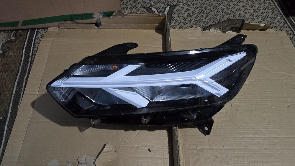 Far faruri dacia Logan sandero 2022 2025