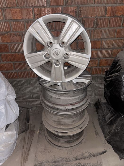 оригинал диски на крузак 200 R18