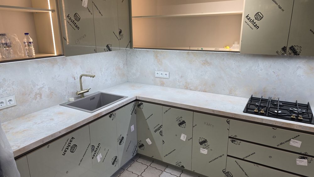 Изготовление изделий из кварцевого агломерата (КВАРЦЕВЫЙ КАМЕНЬ).