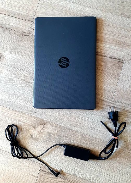 Laptop HP 250 G9 i7 1255U 16GB RAM 512GB iris xe

Iris xe