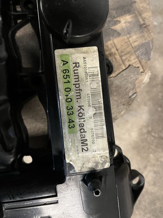 Капак клапани за Мерцедес om651