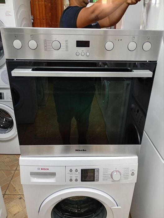 Иноксова печка за вграждане Миеле Miele Made in Germany с две години гаранция!