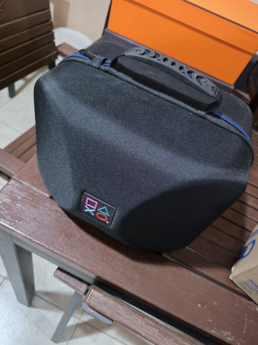Vând cutie+ochelari VR +Camere pentru PlayStation