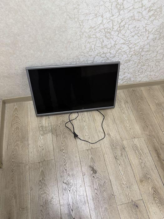 Телевизор в хорошем состояние
