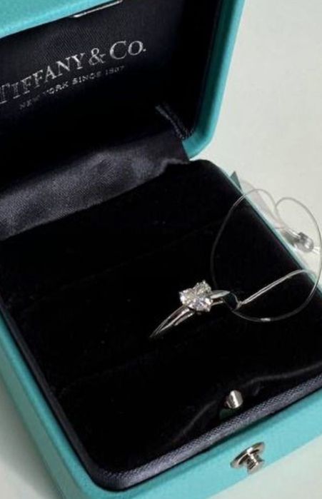 Помолвочное кольцо Tiffany original