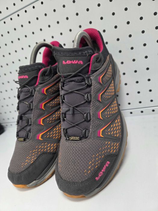 Оригинални дамски обувки- Lowa Maddox GTX