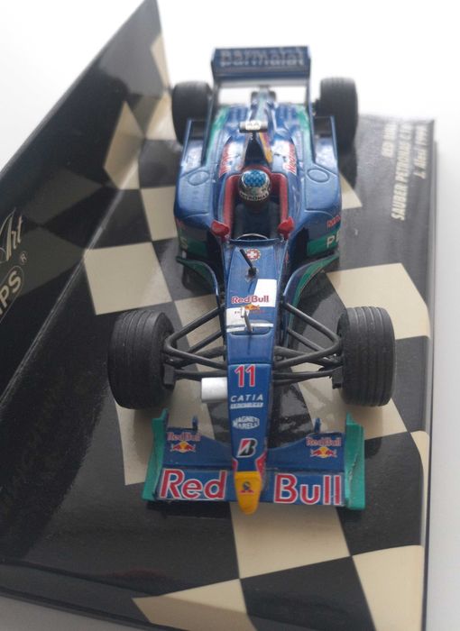 1/43 Red Bull Sauber Petronas C18 – Jean Alesi(1999) с автограф