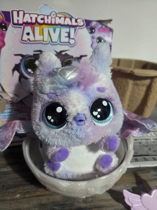 Hatchimals Alive, Pufficorn, ca nou,+ cutie