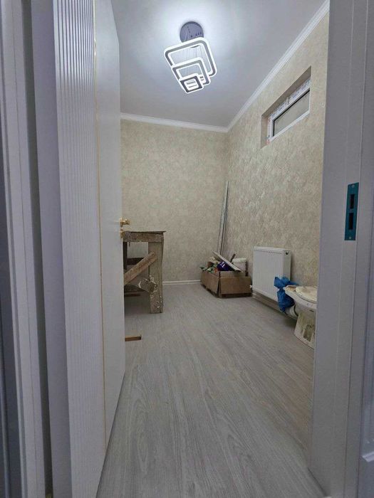 Продаётся 1х передел в 2х комн квартира на 4 этаже 24 - 25 автобаза