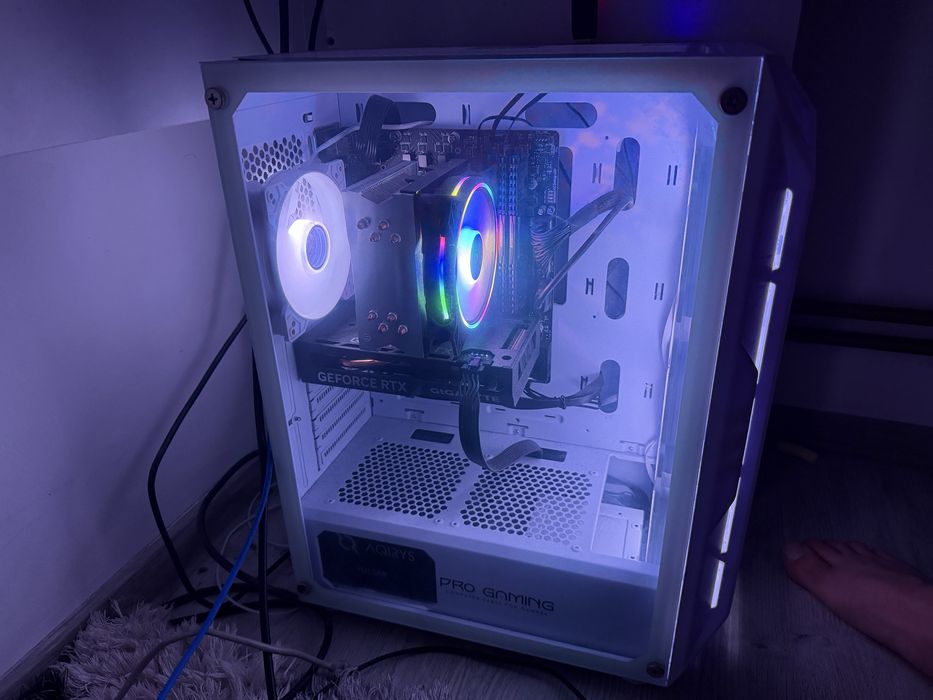 PC Gaming rtx 4060 , Procesor i5-13400F