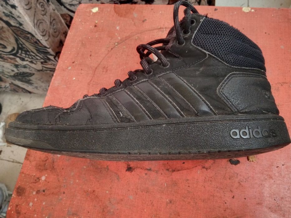 Papuci adidas barbati