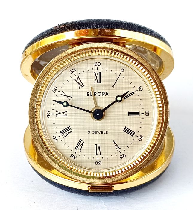 Немски туристически часовник -будилник в кожена табакера