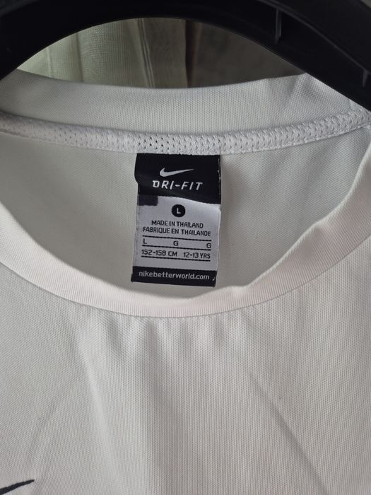 Bluza Nike Băieți L nouă