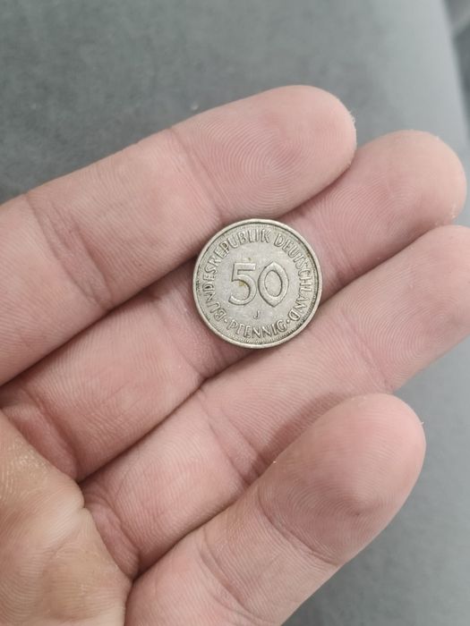 Se dau monede vechi
