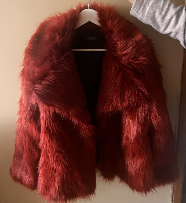 Дамско Палто.