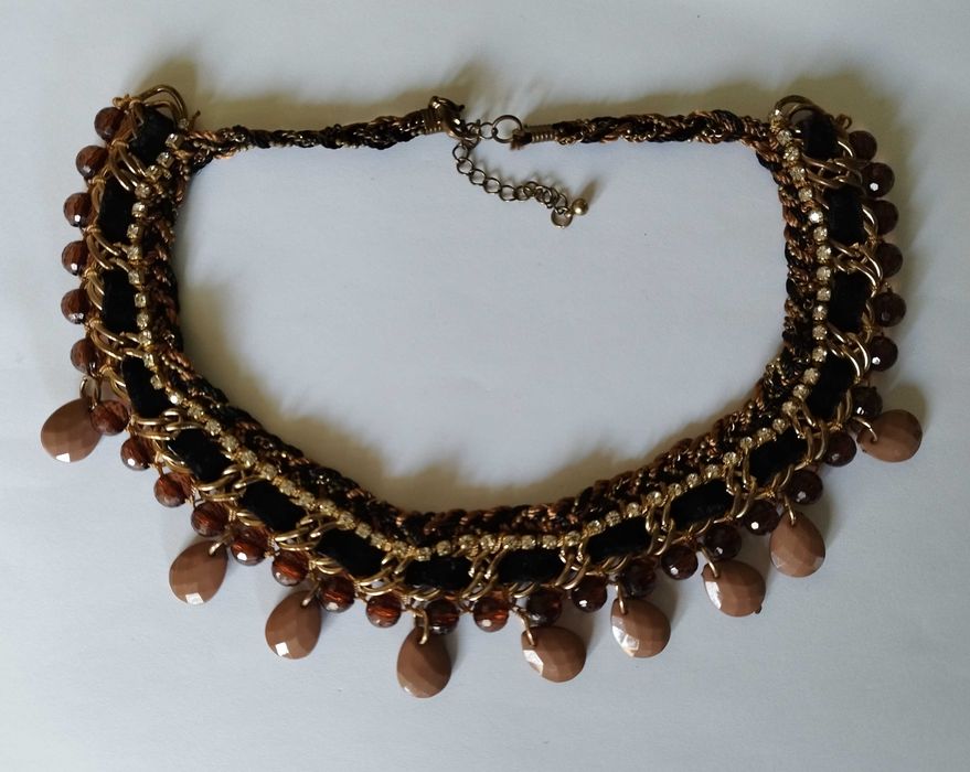 Бижута - колиета, колиета с обеци