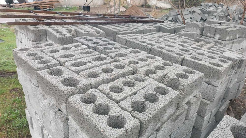 Шлакоблок строительный