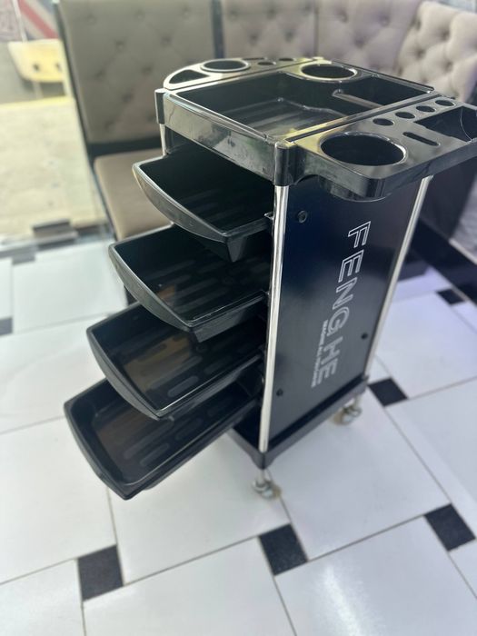 Помошница сотилади