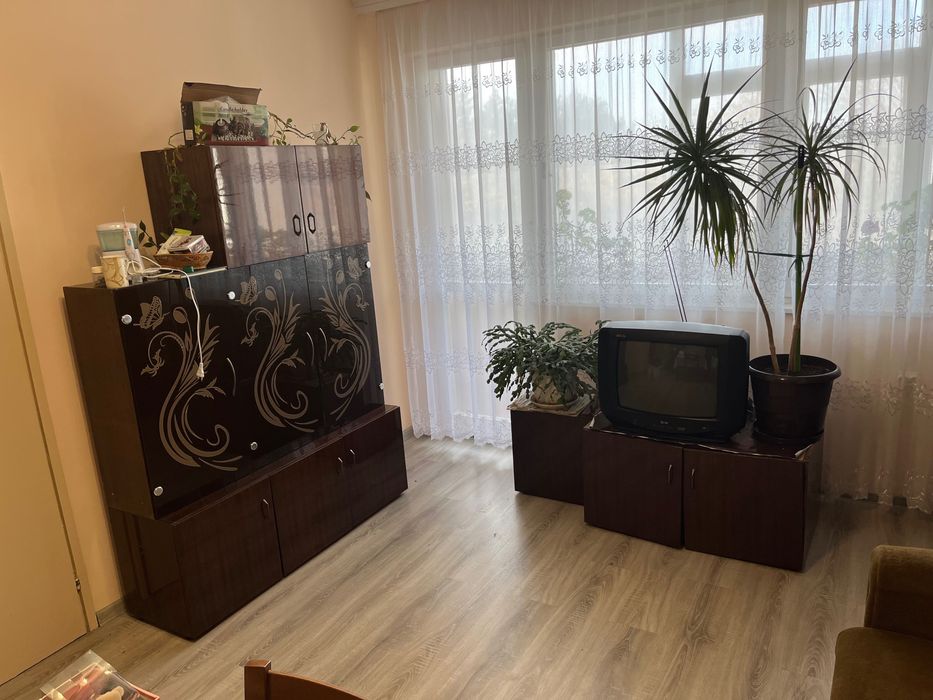 Дава се под наем Тристаен апартамент в Варна, Цветен квартал - 94 кв.м за 548.25 € - Снимка #10