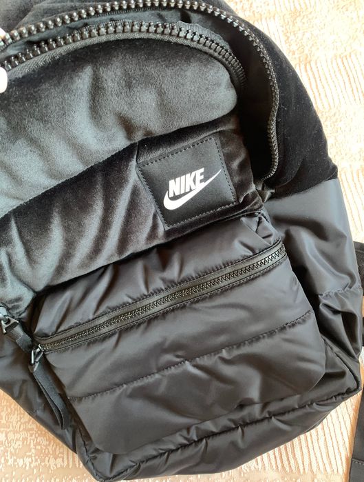 Оригинална раничка Nike