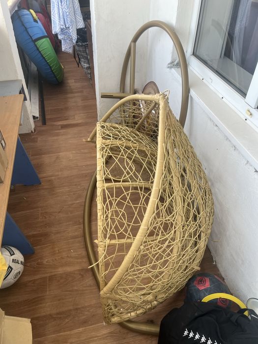 Качеля кокон бежевая