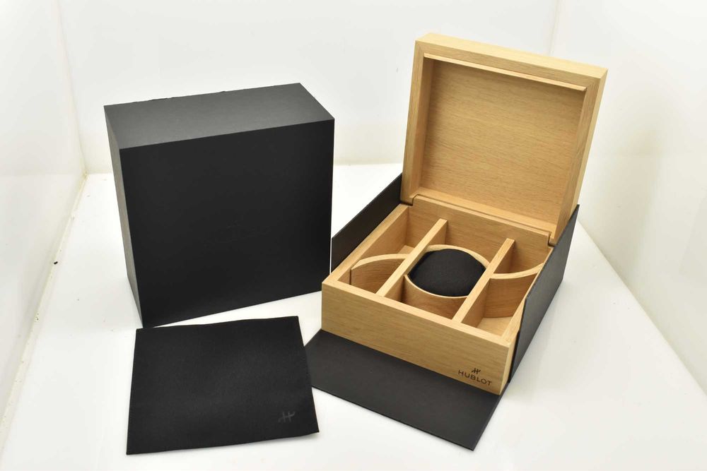 Оригинален часовник Hublot Classic Fusion black magic 45mm
