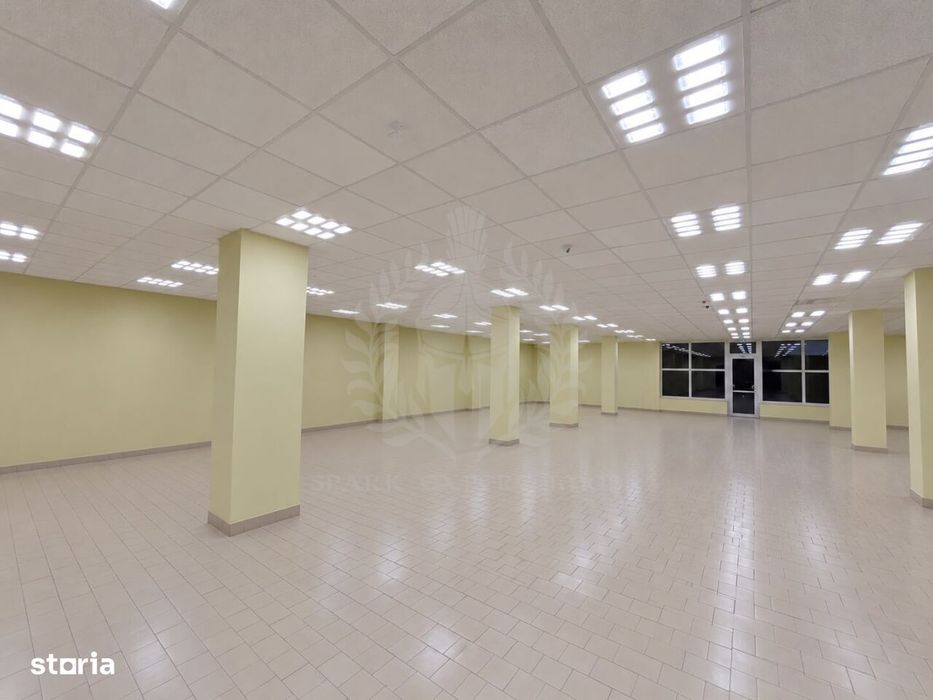 Spațiu Comercial De Închiriat – Zona Democrației