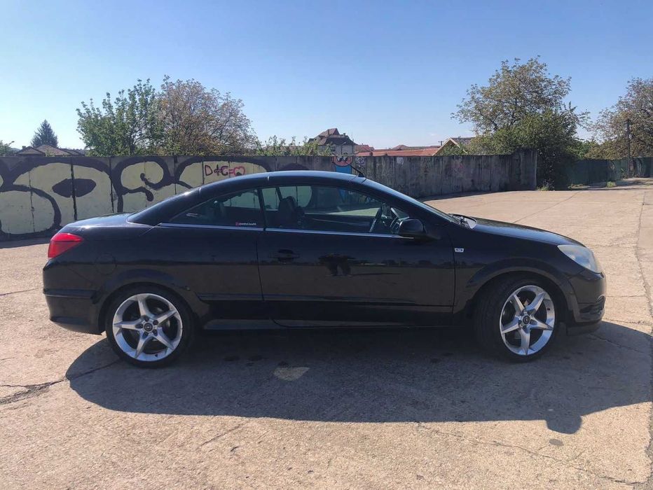 Opel Astra H Twintop